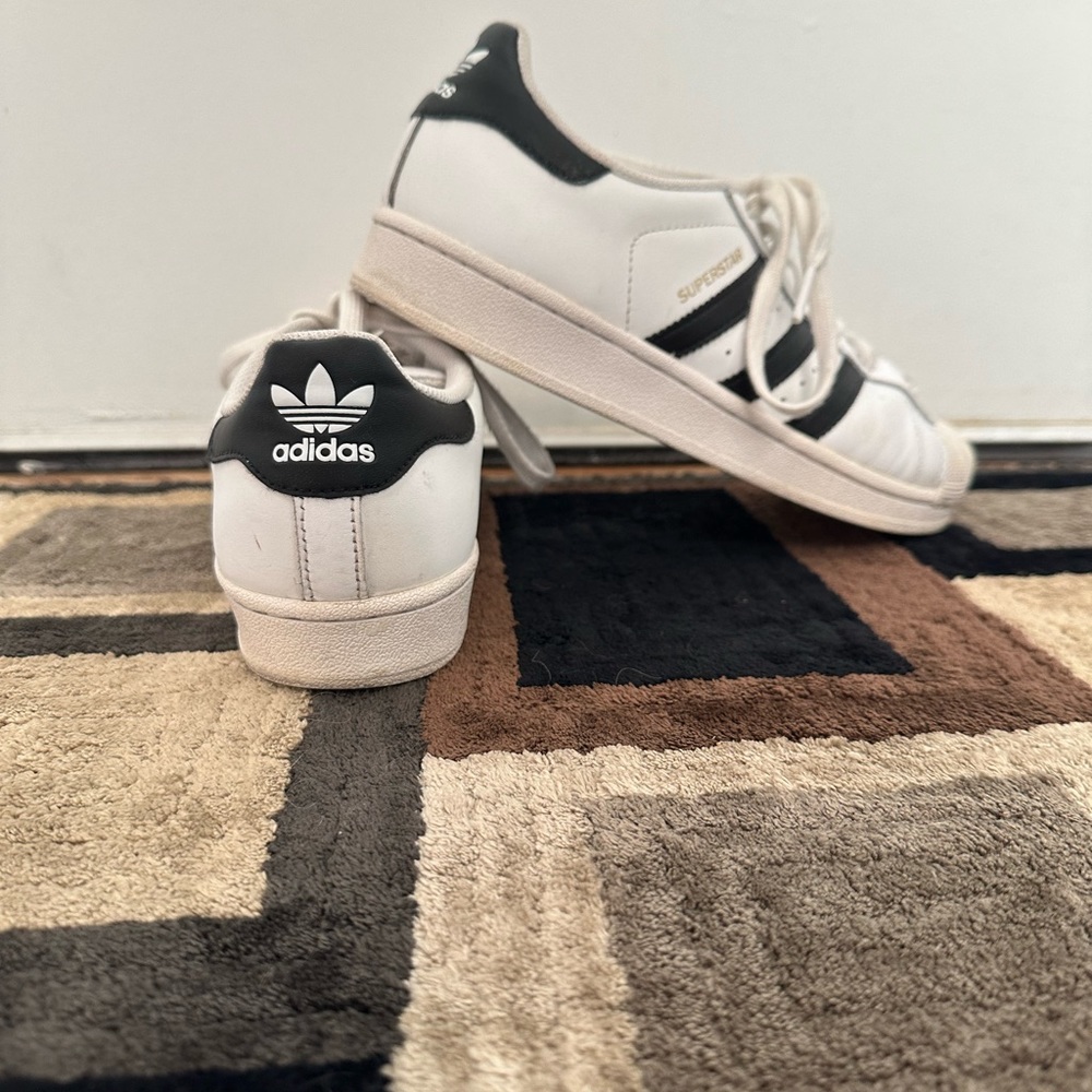 Adidas Superstar Sneakers